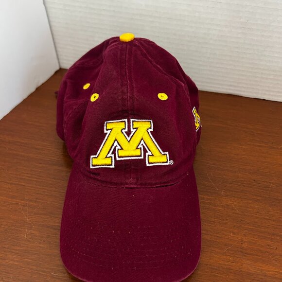 University of Minnesota Golden Gophers Maroon Gold Adjustable Baseball Cap Hat - Picture 1 of 8